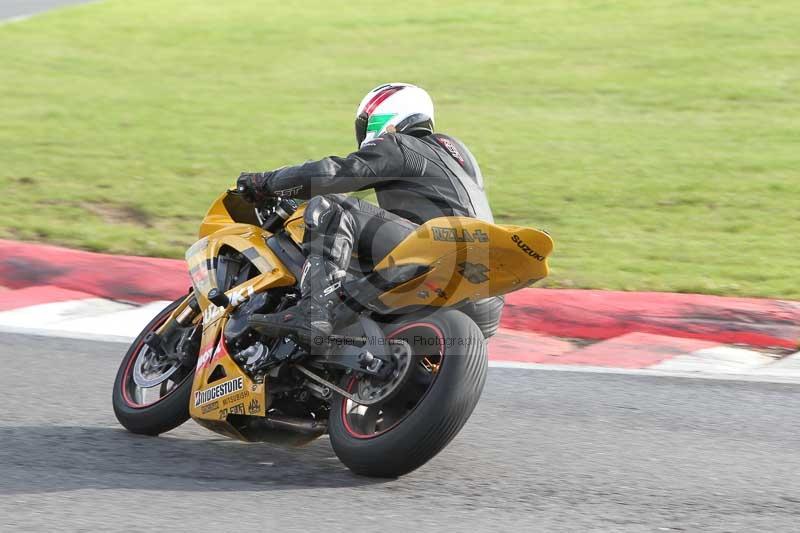 Motorcycle action photographs;Trackday digital images;event digital images;eventdigitalimages;no limits trackday;peter wileman photography;snetterton;snetterton circuit norfolk;snetterton photographs;trackday;trackday photos
