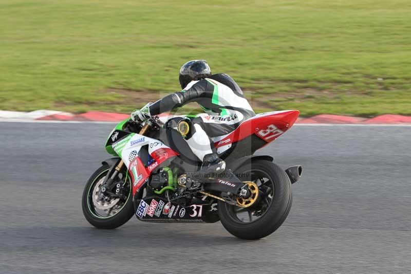 Motorcycle action photographs;Trackday digital images;event digital images;eventdigitalimages;no limits trackday;peter wileman photography;snetterton;snetterton circuit norfolk;snetterton photographs;trackday;trackday photos