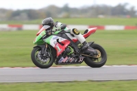 Motorcycle-action-photographs;Trackday-digital-images;event-digital-images;eventdigitalimages;no-limits-trackday;peter-wileman-photography;snetterton;snetterton-circuit-norfolk;snetterton-photographs;trackday;trackday-photos