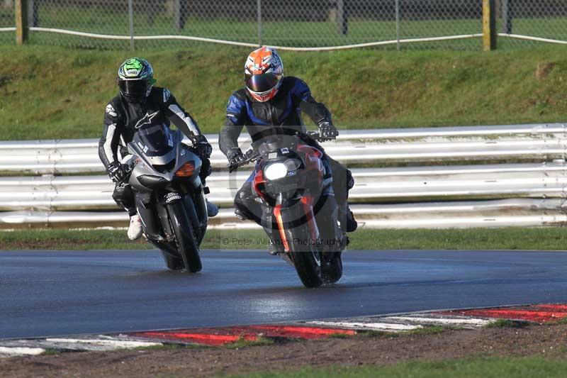 Motorcycle action photographs;Trackday digital images;event digital images;eventdigitalimages;no limits trackday;peter wileman photography;snetterton;snetterton circuit norfolk;snetterton photographs;trackday;trackday photos