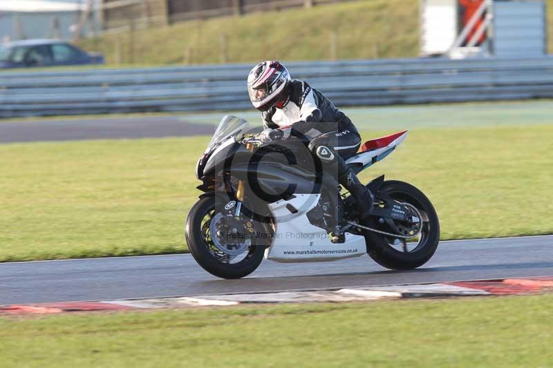 Motorcycle action photographs;Trackday digital images;event digital images;eventdigitalimages;no limits trackday;peter wileman photography;snetterton;snetterton circuit norfolk;snetterton photographs;trackday;trackday photos