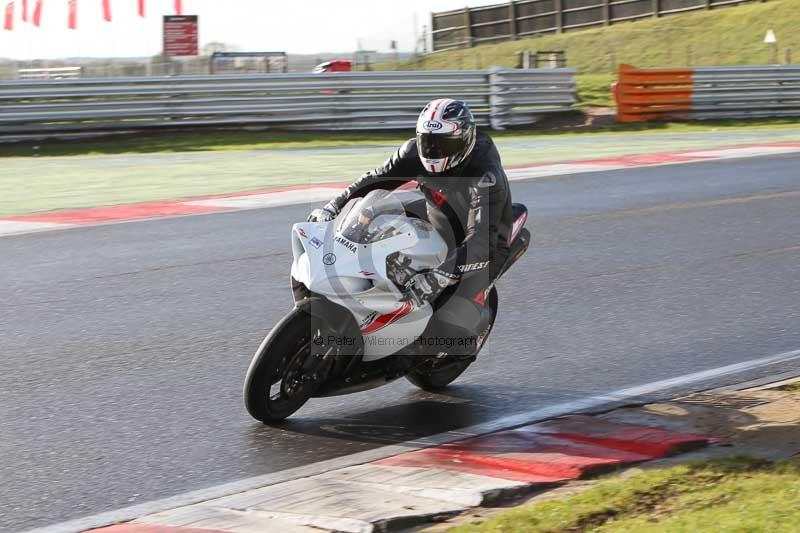 Motorcycle action photographs;Trackday digital images;event digital images;eventdigitalimages;no limits trackday;peter wileman photography;snetterton;snetterton circuit norfolk;snetterton photographs;trackday;trackday photos