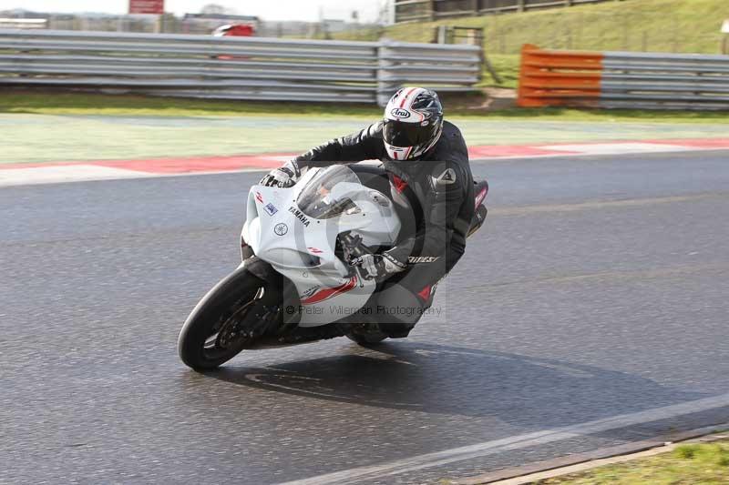 Motorcycle action photographs;Trackday digital images;event digital images;eventdigitalimages;no limits trackday;peter wileman photography;snetterton;snetterton circuit norfolk;snetterton photographs;trackday;trackday photos