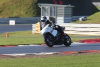 Motorcycle-action-photographs;Trackday-digital-images;event-digital-images;eventdigitalimages;no-limits-trackday;peter-wileman-photography;snetterton;snetterton-circuit-norfolk;snetterton-photographs;trackday;trackday-photos