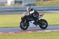 Motorcycle-action-photographs;Trackday-digital-images;event-digital-images;eventdigitalimages;no-limits-trackday;peter-wileman-photography;snetterton;snetterton-circuit-norfolk;snetterton-photographs;trackday;trackday-photos