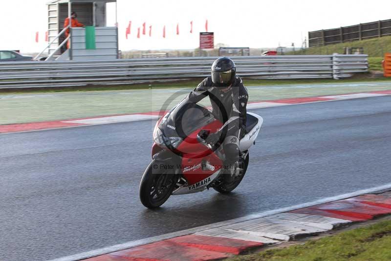 Motorcycle action photographs;Trackday digital images;event digital images;eventdigitalimages;no limits trackday;peter wileman photography;snetterton;snetterton circuit norfolk;snetterton photographs;trackday;trackday photos