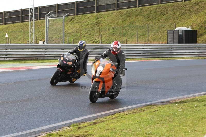 Motorcycle action photographs;Trackday digital images;event digital images;eventdigitalimages;no limits trackday;peter wileman photography;snetterton;snetterton circuit norfolk;snetterton photographs;trackday;trackday photos