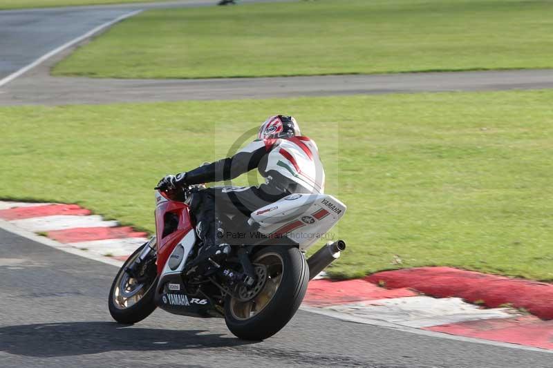 Motorcycle action photographs;Trackday digital images;event digital images;eventdigitalimages;no limits trackday;peter wileman photography;snetterton;snetterton circuit norfolk;snetterton photographs;trackday;trackday photos