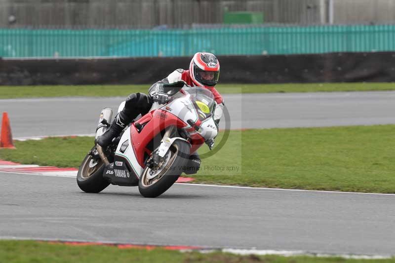 Motorcycle action photographs;Trackday digital images;event digital images;eventdigitalimages;no limits trackday;peter wileman photography;snetterton;snetterton circuit norfolk;snetterton photographs;trackday;trackday photos