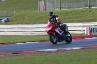 Motorcycle-action-photographs;Trackday-digital-images;event-digital-images;eventdigitalimages;no-limits-trackday;peter-wileman-photography;snetterton;snetterton-circuit-norfolk;snetterton-photographs;trackday;trackday-photos