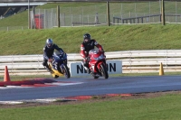 Motorcycle-action-photographs;Trackday-digital-images;event-digital-images;eventdigitalimages;no-limits-trackday;peter-wileman-photography;snetterton;snetterton-circuit-norfolk;snetterton-photographs;trackday;trackday-photos