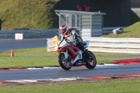 Motorcycle-action-photographs;Trackday-digital-images;event-digital-images;eventdigitalimages;no-limits-trackday;peter-wileman-photography;snetterton;snetterton-circuit-norfolk;snetterton-photographs;trackday;trackday-photos