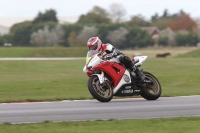 Motorcycle-action-photographs;Trackday-digital-images;event-digital-images;eventdigitalimages;no-limits-trackday;peter-wileman-photography;snetterton;snetterton-circuit-norfolk;snetterton-photographs;trackday;trackday-photos