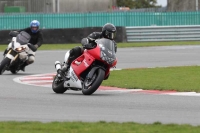 Motorcycle-action-photographs;Trackday-digital-images;event-digital-images;eventdigitalimages;no-limits-trackday;peter-wileman-photography;snetterton;snetterton-circuit-norfolk;snetterton-photographs;trackday;trackday-photos