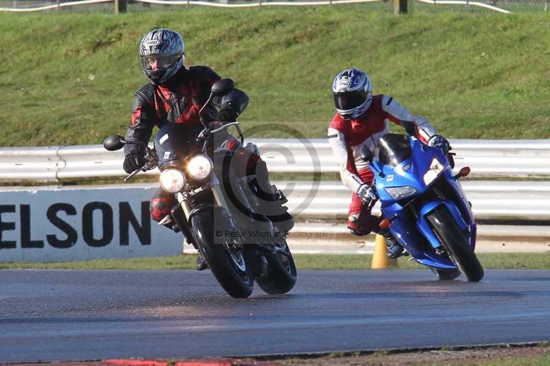 Motorcycle action photographs;Trackday digital images;event digital images;eventdigitalimages;no limits trackday;peter wileman photography;snetterton;snetterton circuit norfolk;snetterton photographs;trackday;trackday photos