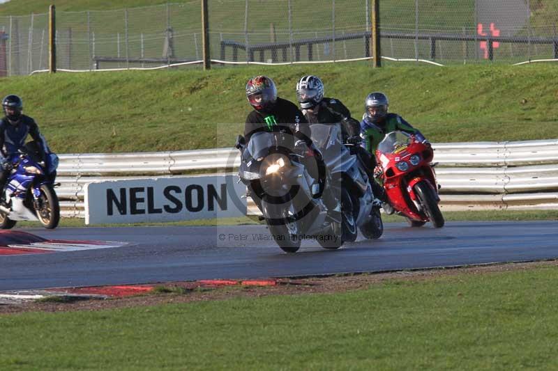 Motorcycle action photographs;Trackday digital images;event digital images;eventdigitalimages;no limits trackday;peter wileman photography;snetterton;snetterton circuit norfolk;snetterton photographs;trackday;trackday photos