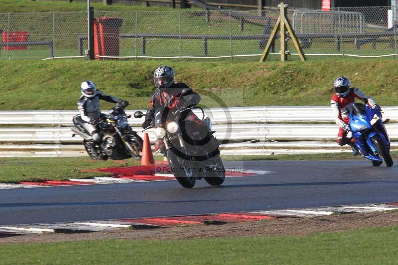 Motorcycle action photographs;Trackday digital images;event digital images;eventdigitalimages;no limits trackday;peter wileman photography;snetterton;snetterton circuit norfolk;snetterton photographs;trackday;trackday photos