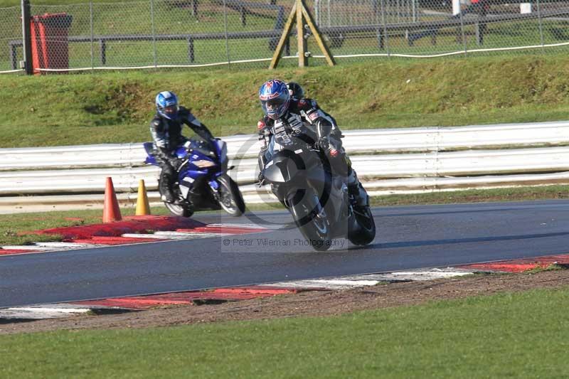 Motorcycle action photographs;Trackday digital images;event digital images;eventdigitalimages;no limits trackday;peter wileman photography;snetterton;snetterton circuit norfolk;snetterton photographs;trackday;trackday photos