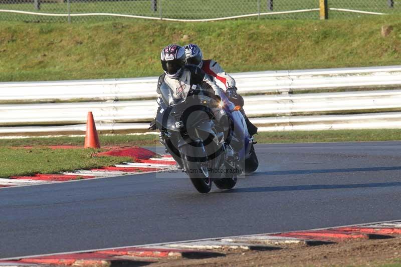 Motorcycle action photographs;Trackday digital images;event digital images;eventdigitalimages;no limits trackday;peter wileman photography;snetterton;snetterton circuit norfolk;snetterton photographs;trackday;trackday photos