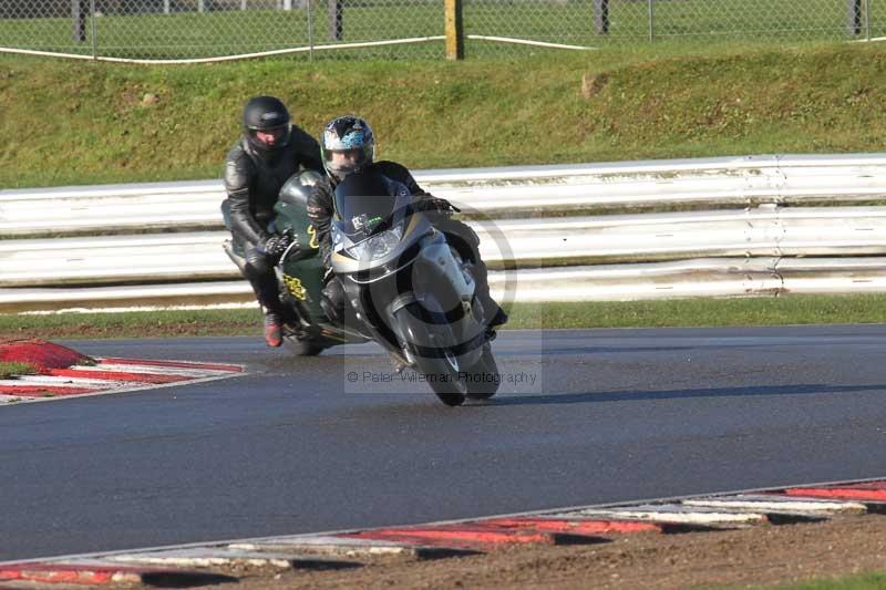 Motorcycle action photographs;Trackday digital images;event digital images;eventdigitalimages;no limits trackday;peter wileman photography;snetterton;snetterton circuit norfolk;snetterton photographs;trackday;trackday photos