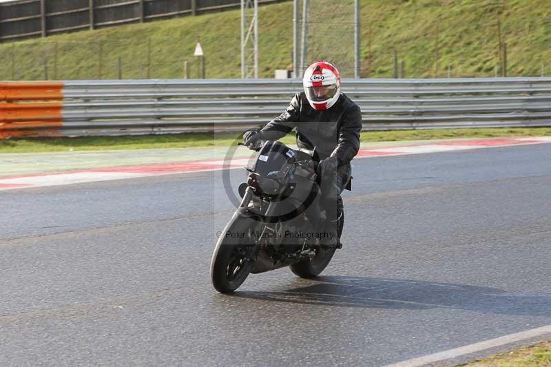 Motorcycle action photographs;Trackday digital images;event digital images;eventdigitalimages;no limits trackday;peter wileman photography;snetterton;snetterton circuit norfolk;snetterton photographs;trackday;trackday photos