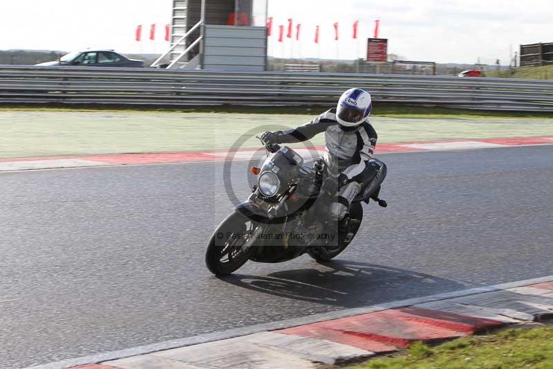 Motorcycle action photographs;Trackday digital images;event digital images;eventdigitalimages;no limits trackday;peter wileman photography;snetterton;snetterton circuit norfolk;snetterton photographs;trackday;trackday photos