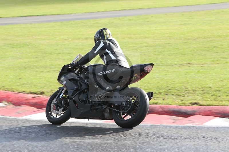 Motorcycle action photographs;Trackday digital images;event digital images;eventdigitalimages;no limits trackday;peter wileman photography;snetterton;snetterton circuit norfolk;snetterton photographs;trackday;trackday photos