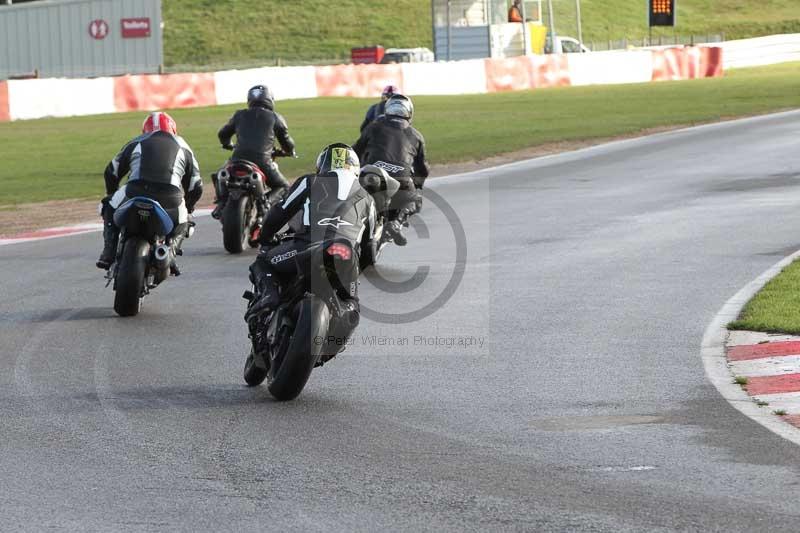 Motorcycle action photographs;Trackday digital images;event digital images;eventdigitalimages;no limits trackday;peter wileman photography;snetterton;snetterton circuit norfolk;snetterton photographs;trackday;trackday photos