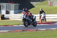 Motorcycle-action-photographs;Trackday-digital-images;event-digital-images;eventdigitalimages;no-limits-trackday;peter-wileman-photography;snetterton;snetterton-circuit-norfolk;snetterton-photographs;trackday;trackday-photos