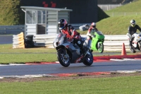 Motorcycle-action-photographs;Trackday-digital-images;event-digital-images;eventdigitalimages;no-limits-trackday;peter-wileman-photography;snetterton;snetterton-circuit-norfolk;snetterton-photographs;trackday;trackday-photos