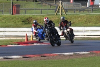 Motorcycle-action-photographs;Trackday-digital-images;event-digital-images;eventdigitalimages;no-limits-trackday;peter-wileman-photography;snetterton;snetterton-circuit-norfolk;snetterton-photographs;trackday;trackday-photos