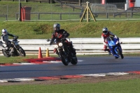 Motorcycle-action-photographs;Trackday-digital-images;event-digital-images;eventdigitalimages;no-limits-trackday;peter-wileman-photography;snetterton;snetterton-circuit-norfolk;snetterton-photographs;trackday;trackday-photos