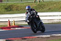 Motorcycle-action-photographs;Trackday-digital-images;event-digital-images;eventdigitalimages;no-limits-trackday;peter-wileman-photography;snetterton;snetterton-circuit-norfolk;snetterton-photographs;trackday;trackday-photos