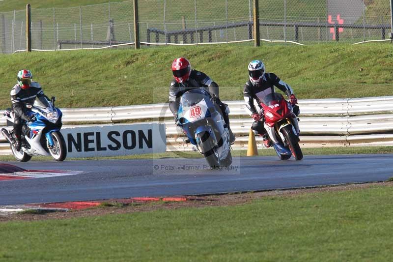 Motorcycle action photographs;Trackday digital images;event digital images;eventdigitalimages;no limits trackday;peter wileman photography;snetterton;snetterton circuit norfolk;snetterton photographs;trackday;trackday photos