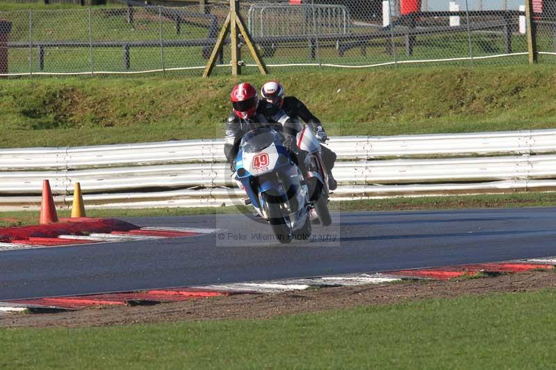 Motorcycle action photographs;Trackday digital images;event digital images;eventdigitalimages;no limits trackday;peter wileman photography;snetterton;snetterton circuit norfolk;snetterton photographs;trackday;trackday photos