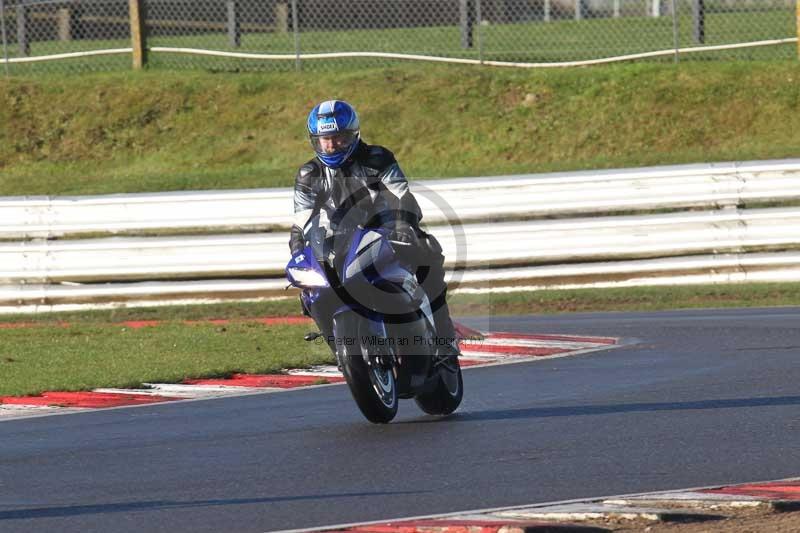 Motorcycle action photographs;Trackday digital images;event digital images;eventdigitalimages;no limits trackday;peter wileman photography;snetterton;snetterton circuit norfolk;snetterton photographs;trackday;trackday photos