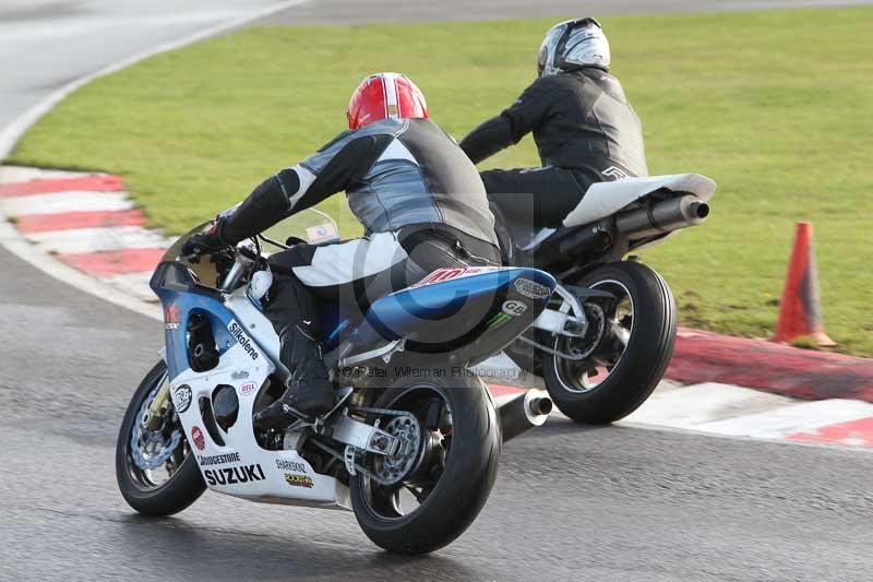 Motorcycle action photographs;Trackday digital images;event digital images;eventdigitalimages;no limits trackday;peter wileman photography;snetterton;snetterton circuit norfolk;snetterton photographs;trackday;trackday photos