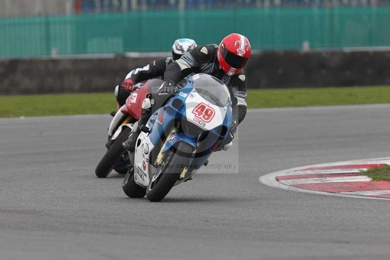 Motorcycle action photographs;Trackday digital images;event digital images;eventdigitalimages;no limits trackday;peter wileman photography;snetterton;snetterton circuit norfolk;snetterton photographs;trackday;trackday photos