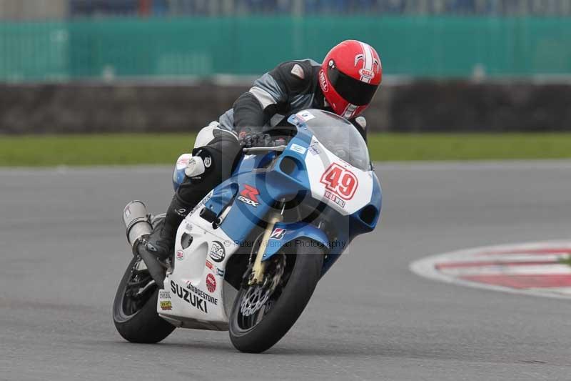 Motorcycle action photographs;Trackday digital images;event digital images;eventdigitalimages;no limits trackday;peter wileman photography;snetterton;snetterton circuit norfolk;snetterton photographs;trackday;trackday photos