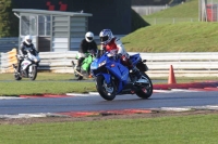 Motorcycle-action-photographs;Trackday-digital-images;event-digital-images;eventdigitalimages;no-limits-trackday;peter-wileman-photography;snetterton;snetterton-circuit-norfolk;snetterton-photographs;trackday;trackday-photos