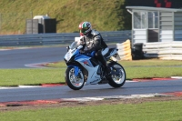 Motorcycle-action-photographs;Trackday-digital-images;event-digital-images;eventdigitalimages;no-limits-trackday;peter-wileman-photography;snetterton;snetterton-circuit-norfolk;snetterton-photographs;trackday;trackday-photos