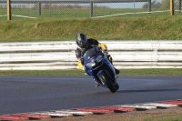 Motorcycle-action-photographs;Trackday-digital-images;event-digital-images;eventdigitalimages;no-limits-trackday;peter-wileman-photography;snetterton;snetterton-circuit-norfolk;snetterton-photographs;trackday;trackday-photos