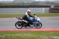 Motorcycle-action-photographs;Trackday-digital-images;event-digital-images;eventdigitalimages;no-limits-trackday;peter-wileman-photography;snetterton;snetterton-circuit-norfolk;snetterton-photographs;trackday;trackday-photos