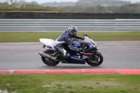 Motorcycle-action-photographs;Trackday-digital-images;event-digital-images;eventdigitalimages;no-limits-trackday;peter-wileman-photography;snetterton;snetterton-circuit-norfolk;snetterton-photographs;trackday;trackday-photos