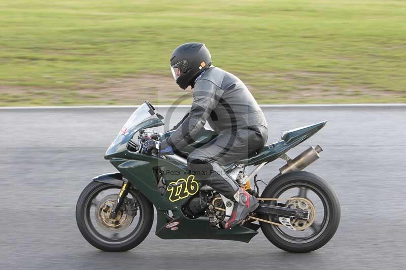 Motorcycle action photographs;Trackday digital images;event digital images;eventdigitalimages;no limits trackday;peter wileman photography;snetterton;snetterton circuit norfolk;snetterton photographs;trackday;trackday photos