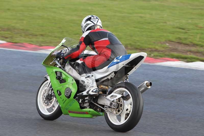 Motorcycle action photographs;Trackday digital images;event digital images;eventdigitalimages;no limits trackday;peter wileman photography;snetterton;snetterton circuit norfolk;snetterton photographs;trackday;trackday photos