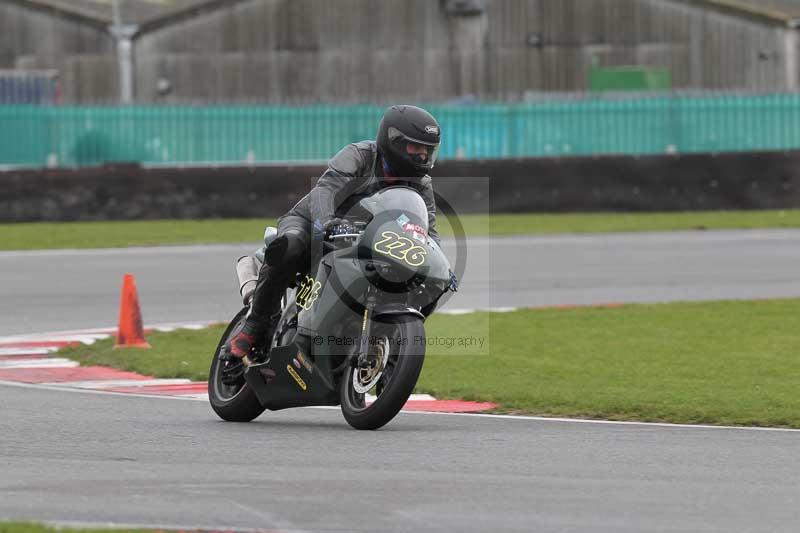 Motorcycle action photographs;Trackday digital images;event digital images;eventdigitalimages;no limits trackday;peter wileman photography;snetterton;snetterton circuit norfolk;snetterton photographs;trackday;trackday photos
