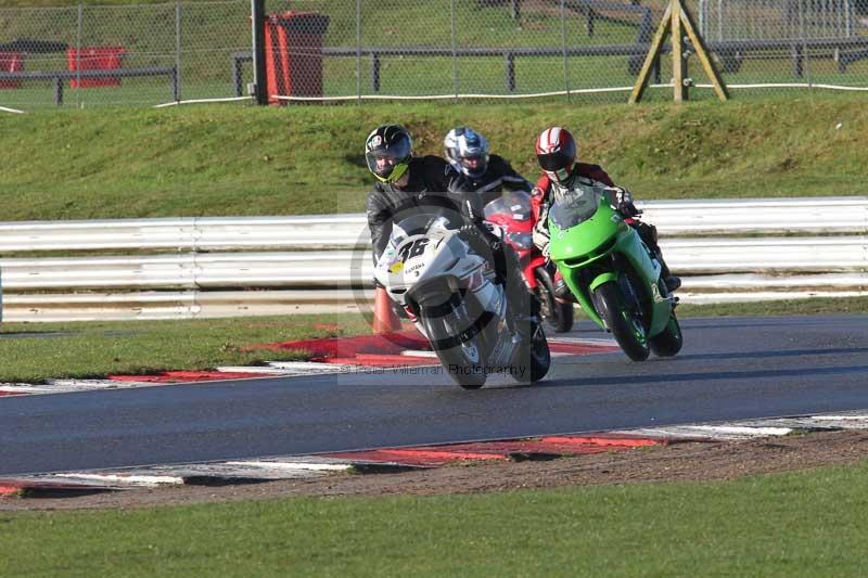 Motorcycle action photographs;Trackday digital images;event digital images;eventdigitalimages;no limits trackday;peter wileman photography;snetterton;snetterton circuit norfolk;snetterton photographs;trackday;trackday photos