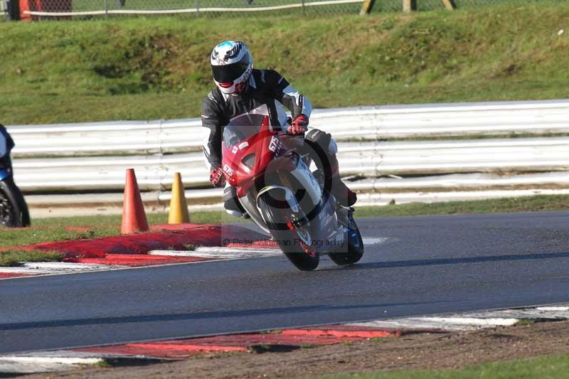Motorcycle action photographs;Trackday digital images;event digital images;eventdigitalimages;no limits trackday;peter wileman photography;snetterton;snetterton circuit norfolk;snetterton photographs;trackday;trackday photos