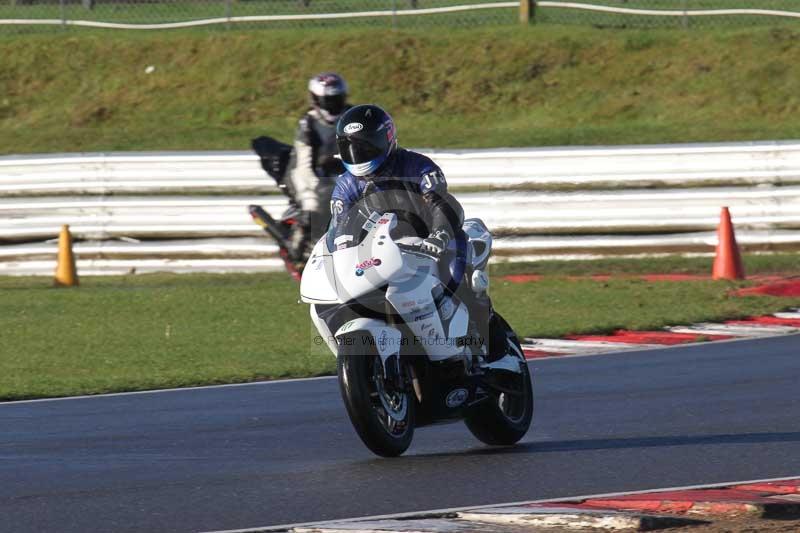 Motorcycle action photographs;Trackday digital images;event digital images;eventdigitalimages;no limits trackday;peter wileman photography;snetterton;snetterton circuit norfolk;snetterton photographs;trackday;trackday photos